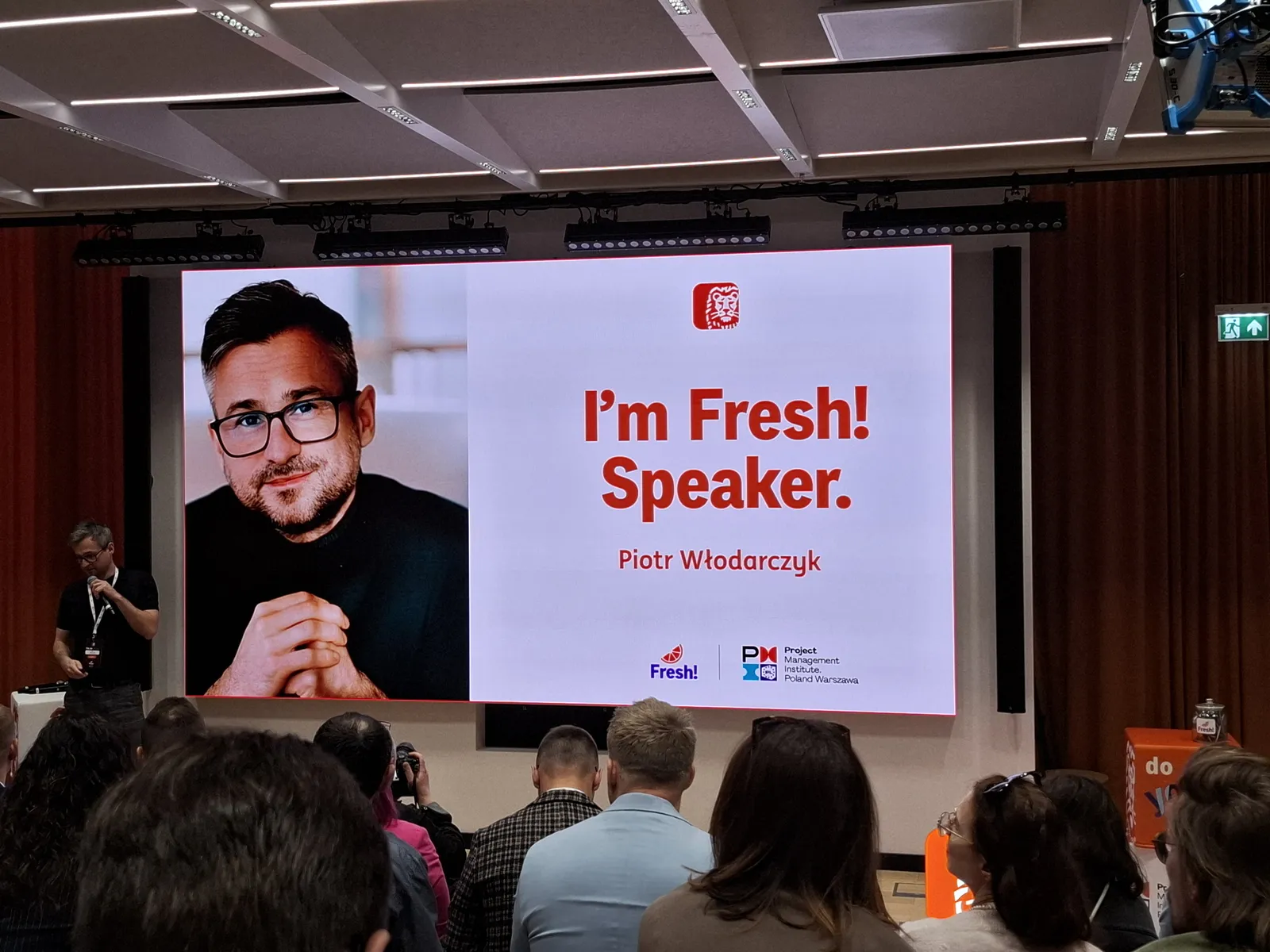 Prelegent na konferencji